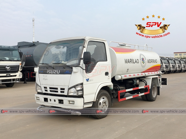 5,000 litres Water Spray Truck ISUZU - LF
